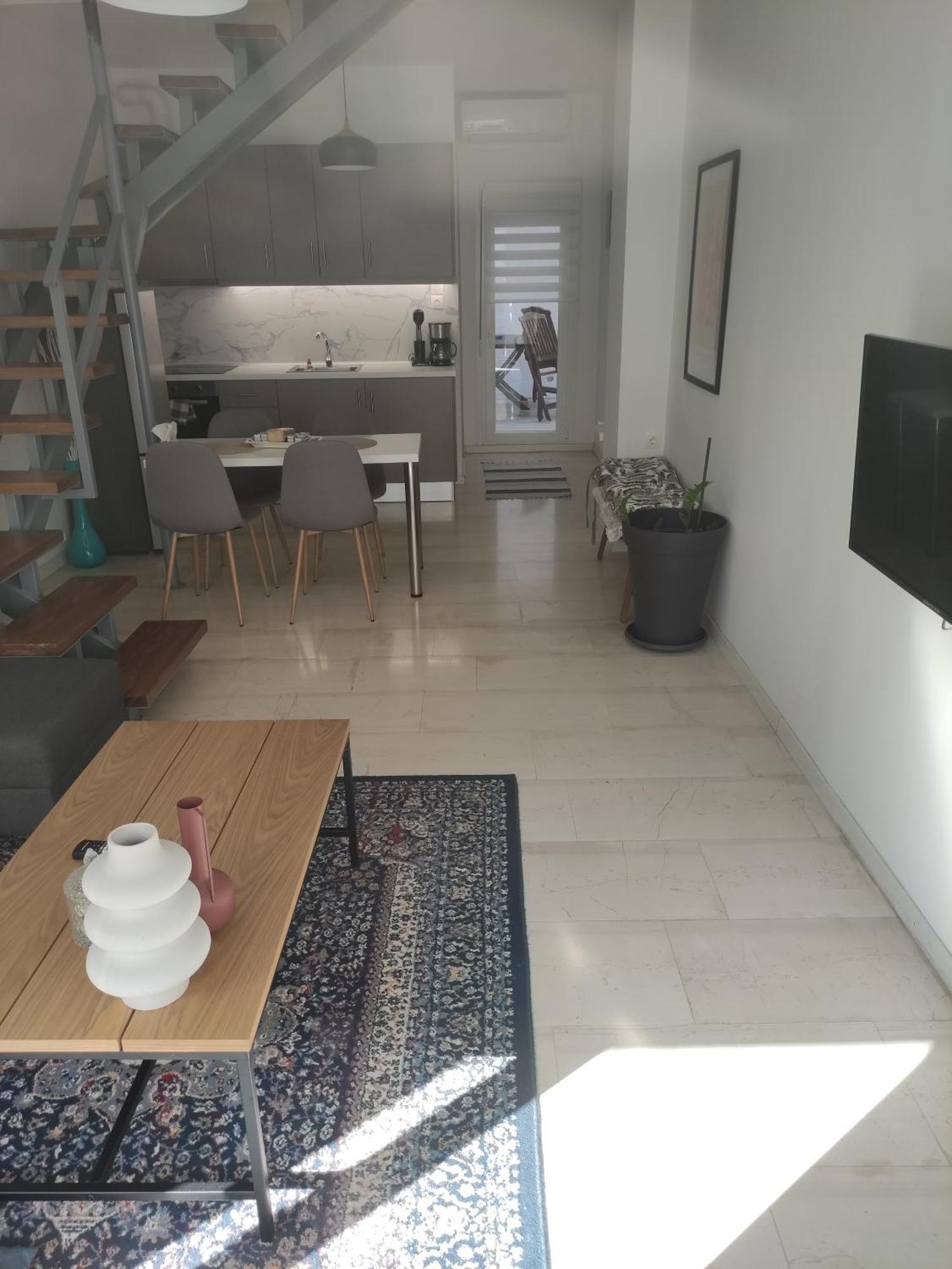 Maisonette * Volos